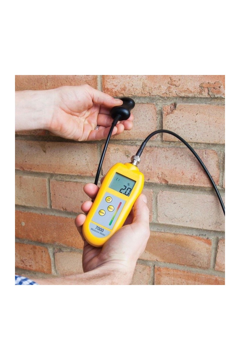 7000 Pin-Type Moisture Meter with Probe